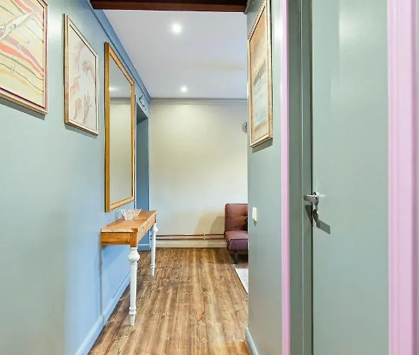 Self Check In Miera Art Apartment