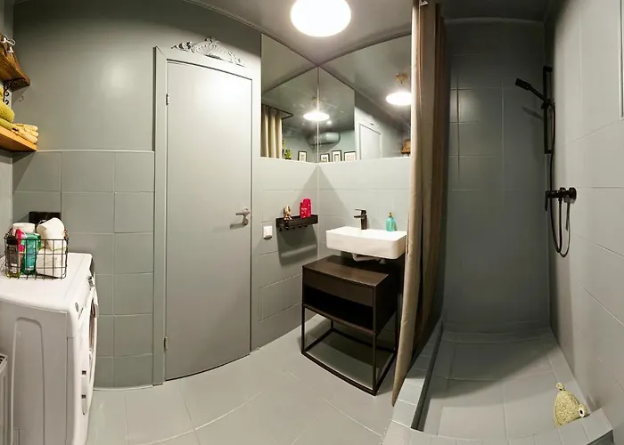 Self Check In Miera Art *